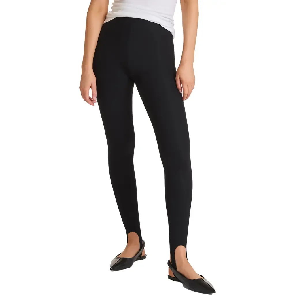 Stirrup Leggings by Commando
