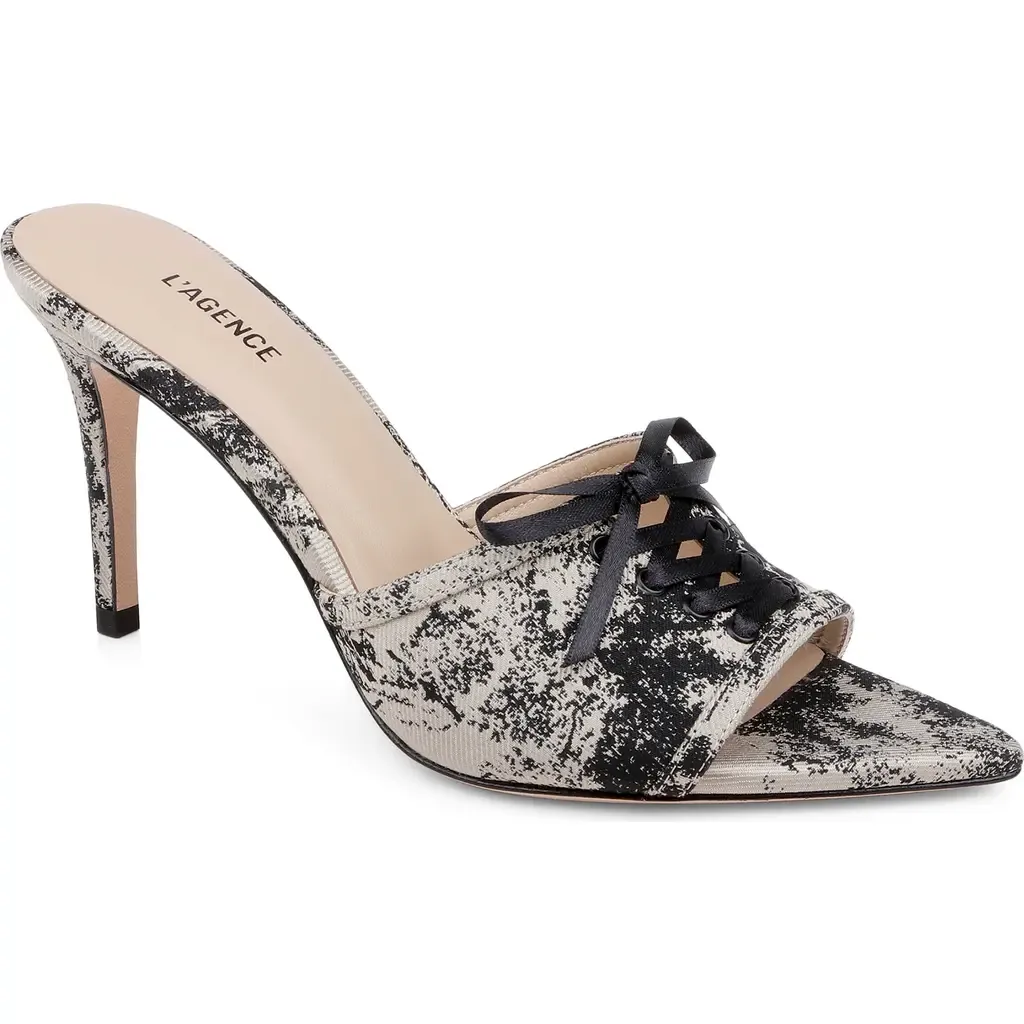 Thames Mule by L'AGENCE