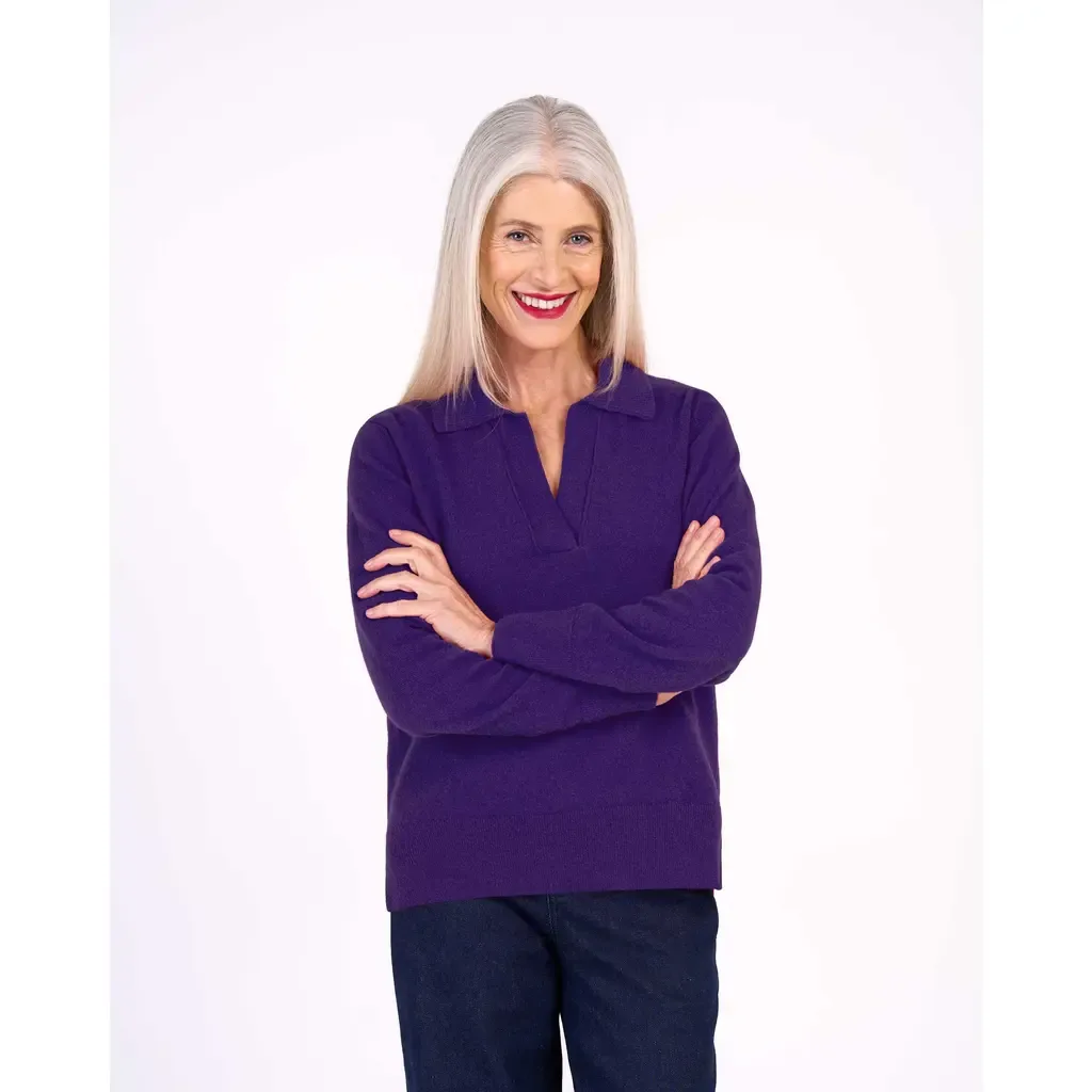 Long Sleeve Collared V-Neck Sweater by Kettlewell