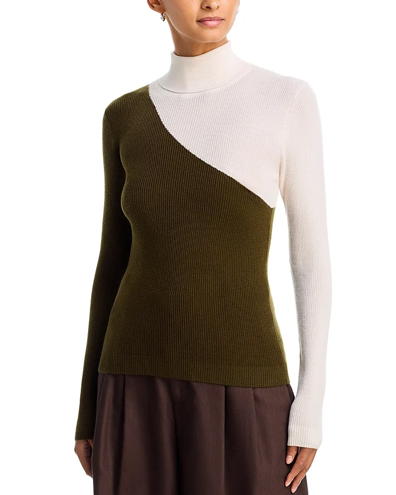 Koncert Bicolor Turtleneck Top by Essentiel Antwerp