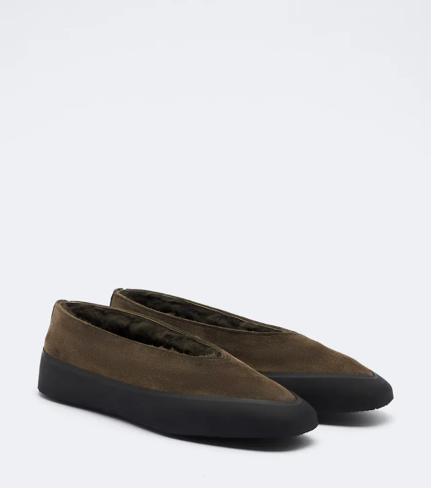 Apres Ski Shearling-Lined Suede Ballet Flats by Le Monde Beryl