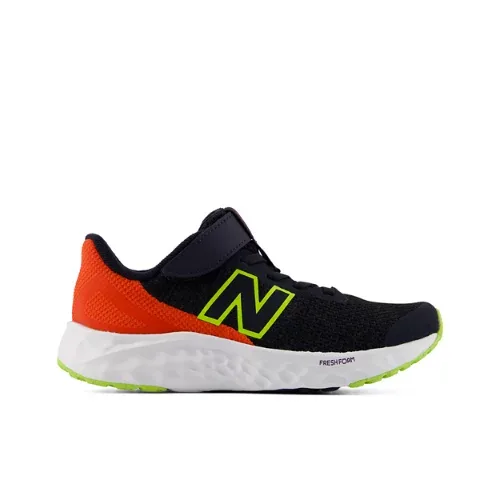 Fresh Foam Arishi v4 Bungee Lace with Top Strap Running Shoes by New Balance