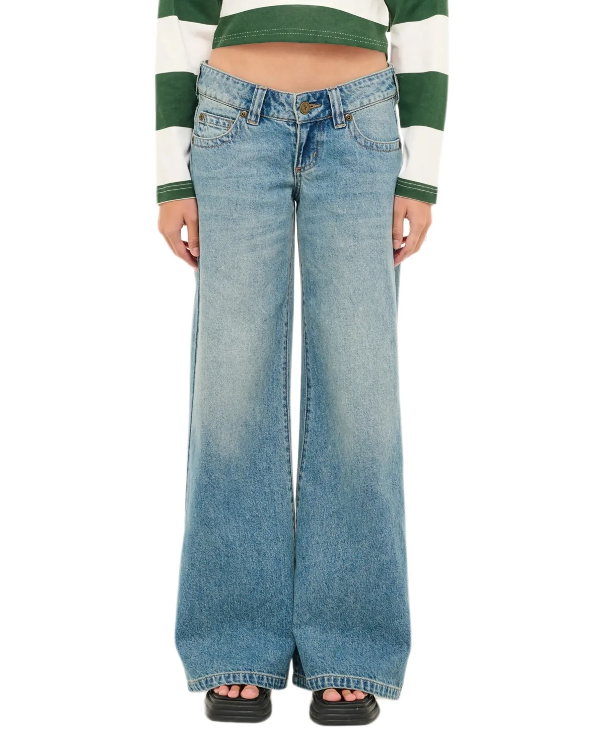 Cassidy Wide-Leg Low-Rise Jeans by Abrand