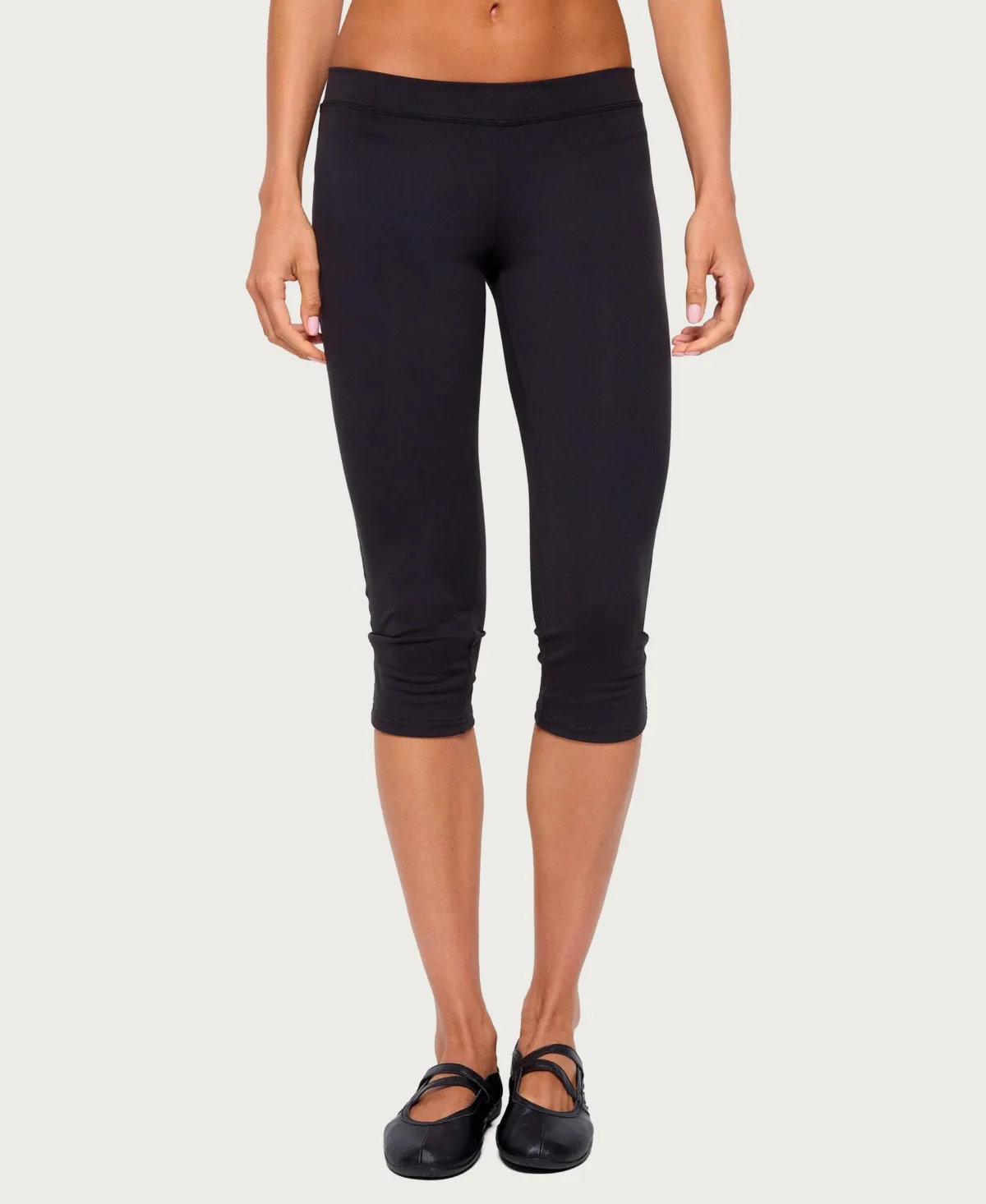 Aiko Capri Pants by Edikted