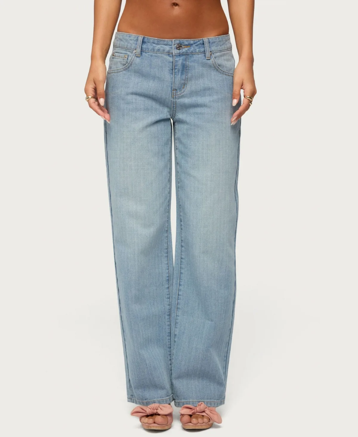 Cresida Low-Rise Straight-Leg Jeans, 31 Inseam by Edikted