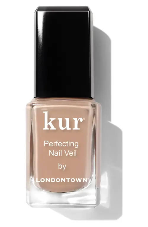 Perfecting Nail Veil Polish in Veil 6 by Londontown
