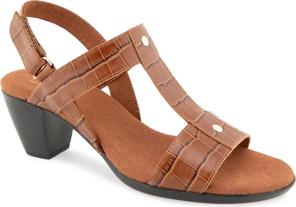 Willow Croc Embossed Leather Sandal in Tan Leather Croco by Munro