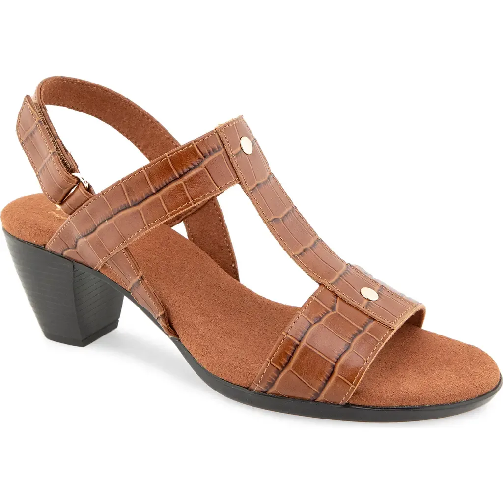 Willow Croc Embossed Leather Sandal in Tan Leather Croco by Munro