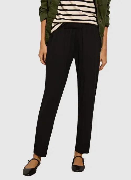 Neath Tapered Trousers by Baukjen
