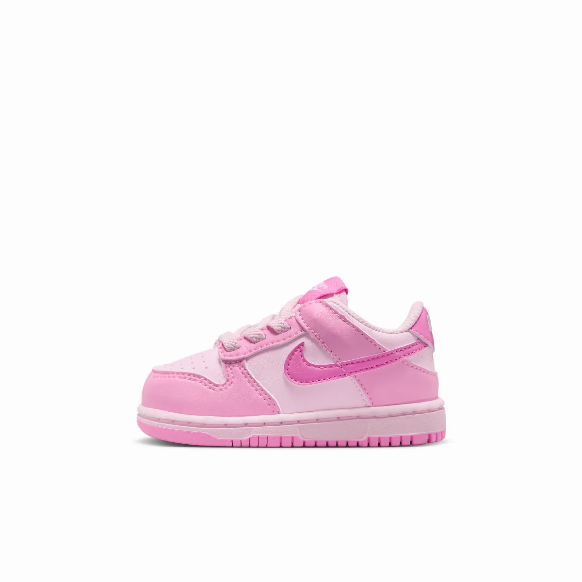Dunk Low Shoes by Nike