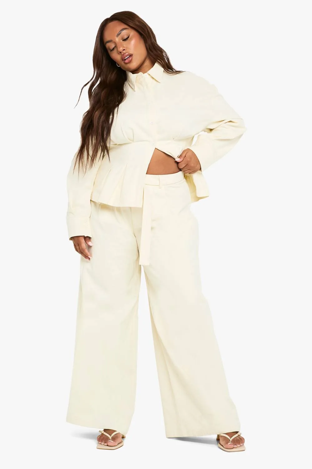 Belted Wide Leg Twill Trouser by boohoo