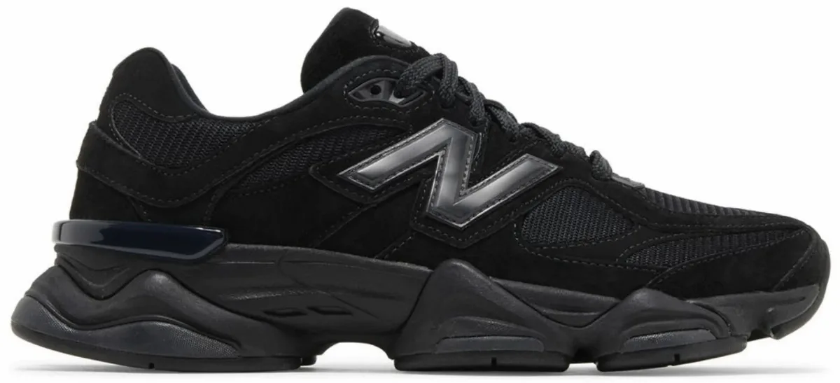9060 Triple Black by New Balance