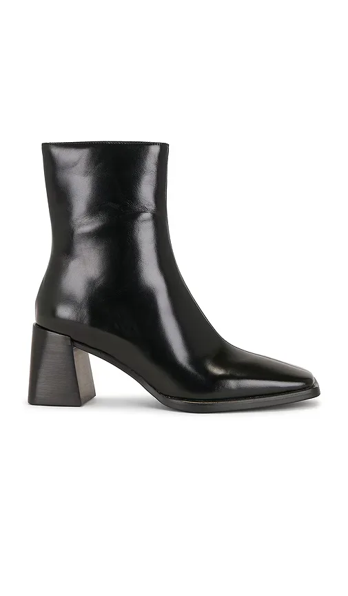 Sherpal 2 Boot by Jeffrey Campbell