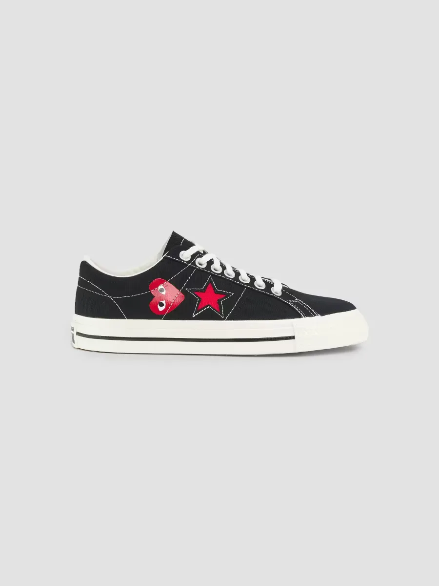 One Star Low-Top Sneakers by Comme des Garçons