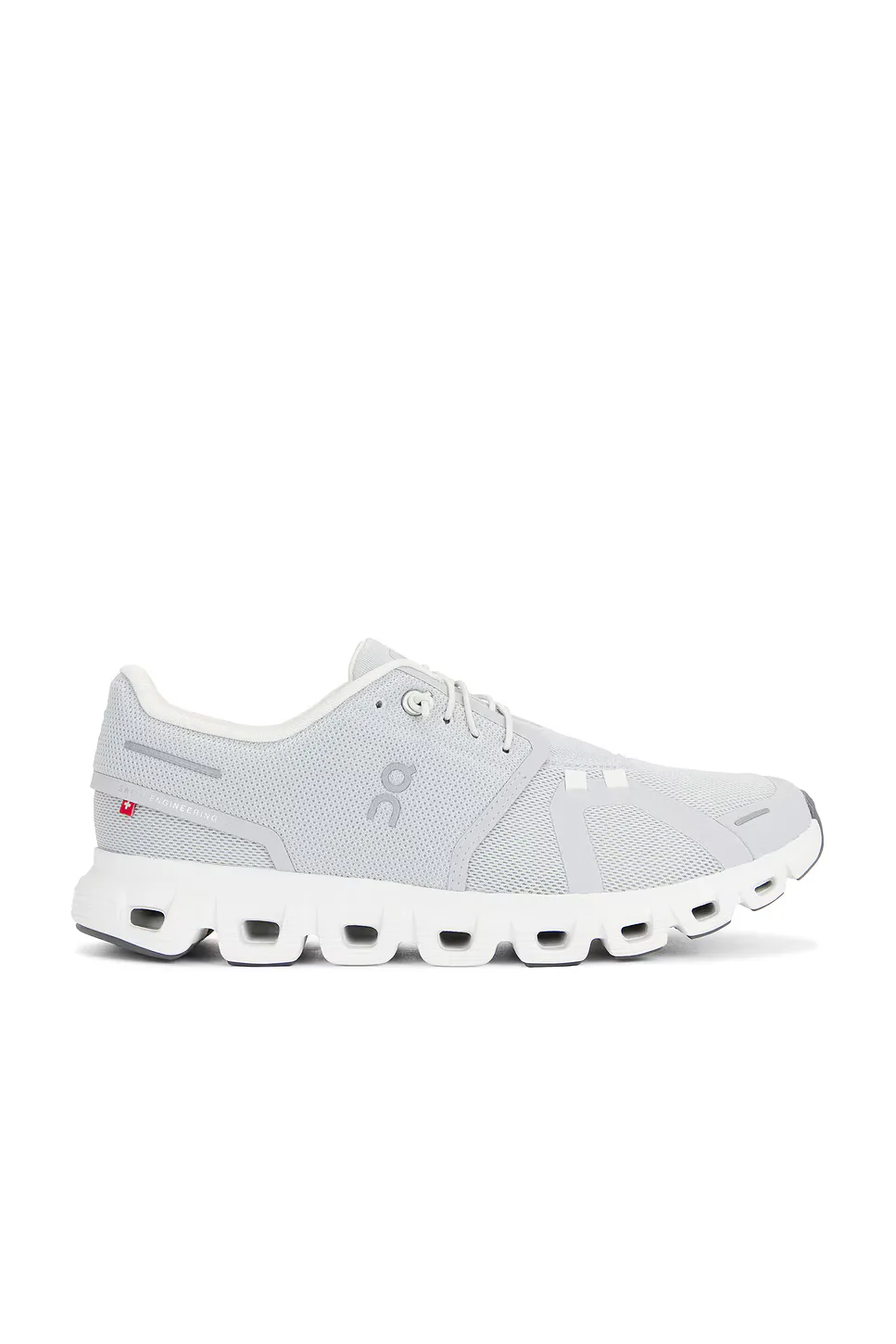 Cloud 6 Sneaker by On