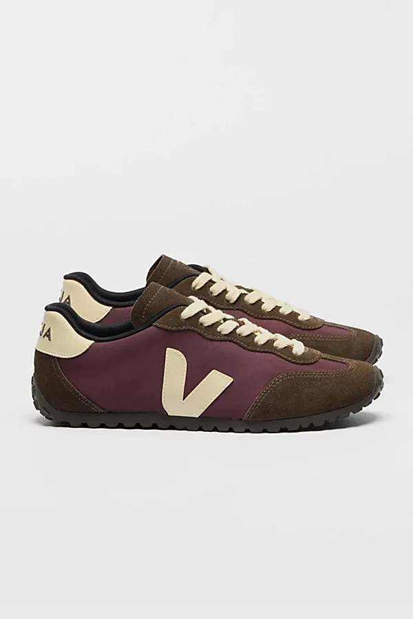 GT Sneakers by VEJA