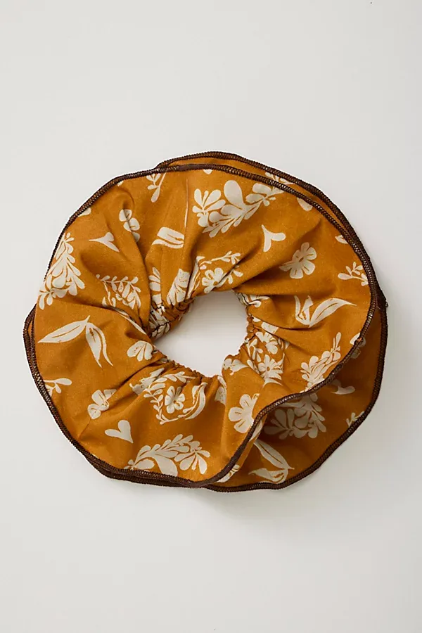 FP x Lost Pattern Scrunchie by Lost Pattern