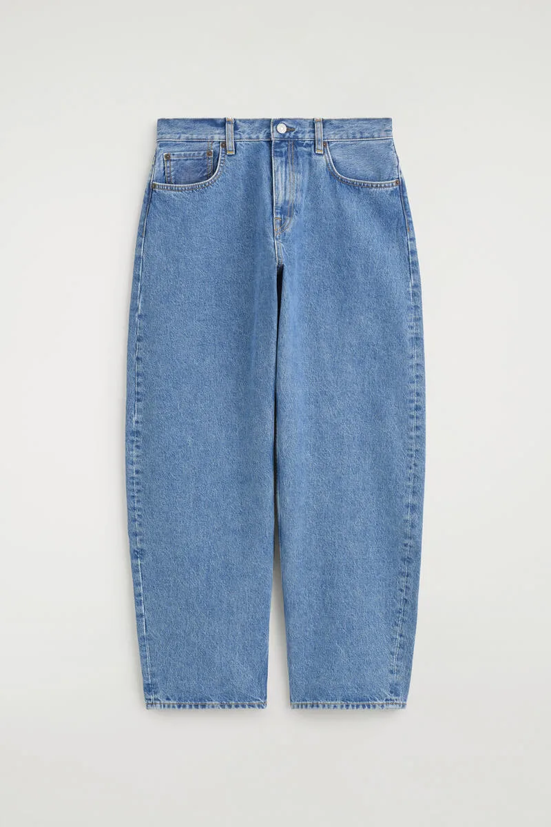 Inlet Curved-Leg Jeans