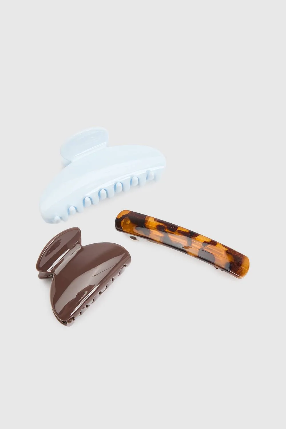 Chocolate & Baby Blue Claw Clips 3 Pack by boohoo