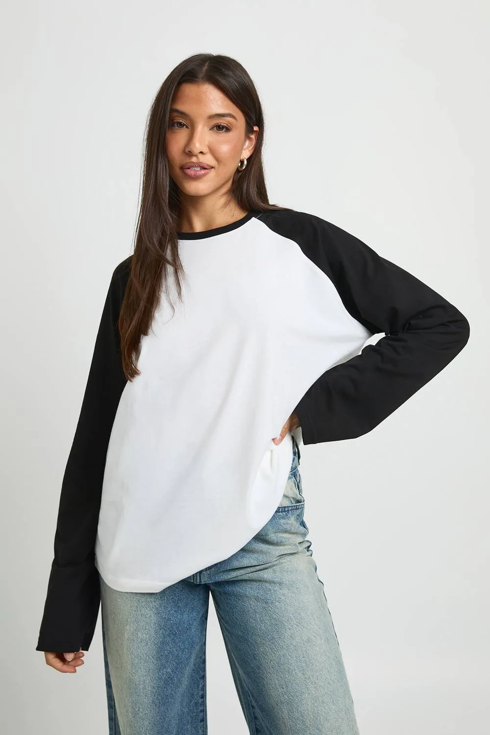 Contrast Raglan Sleeve Oversized T-Shirt by boohoo