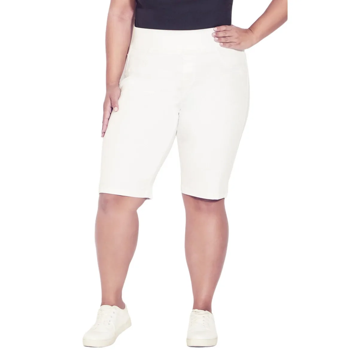 Butter Denim Pull on Short by Avenue