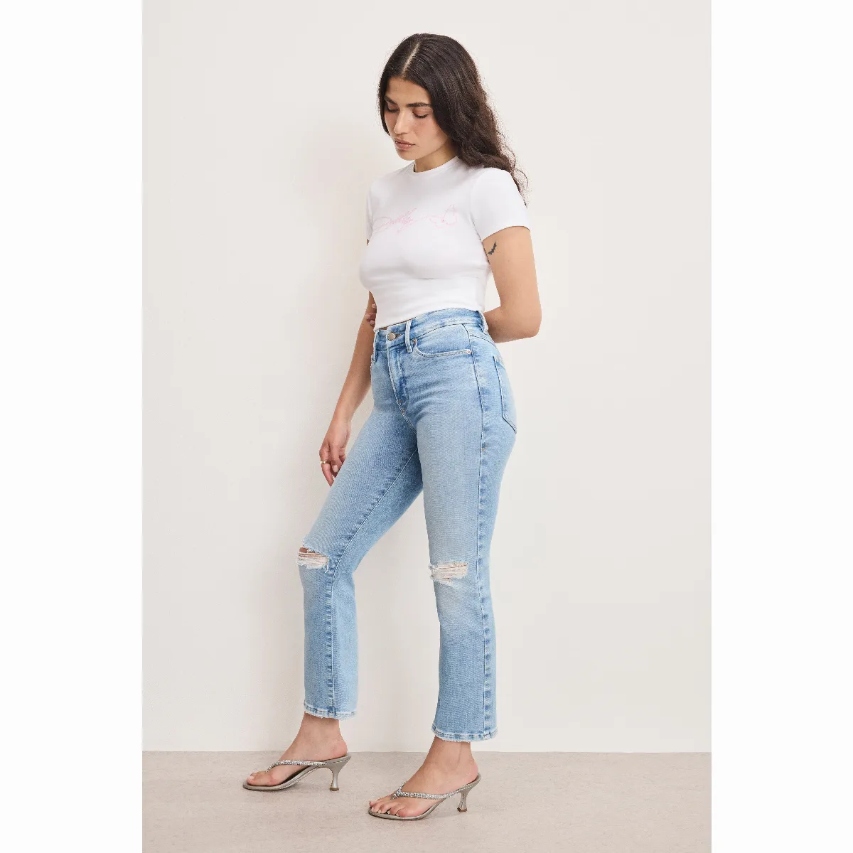 Dolly Joleans Straight Jeans by Khloé Kardashian
