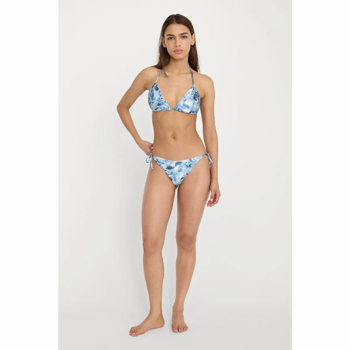 String Bikini Bottom by Khloé Kardashian by GOOD AMERICAN