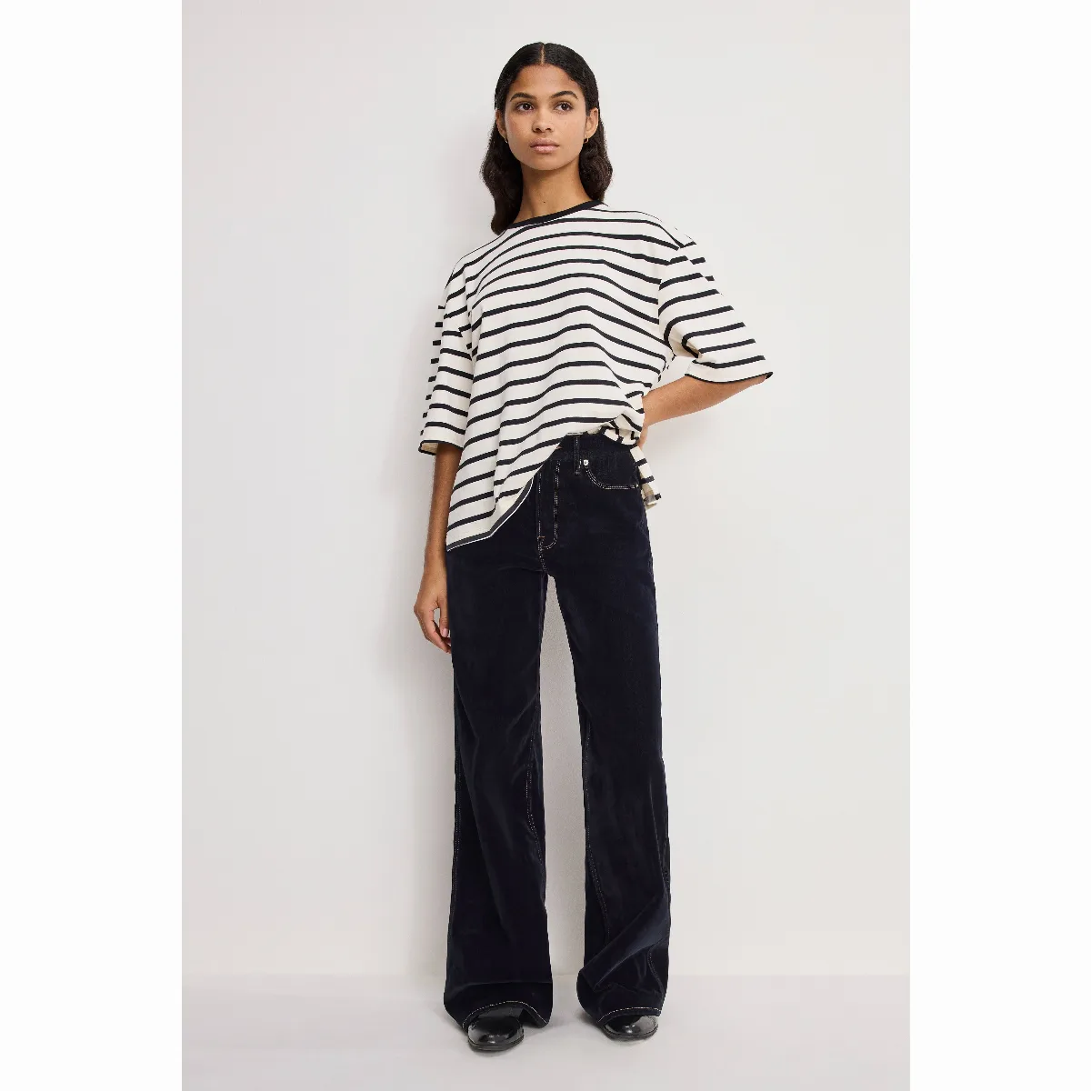 Good Skate Flocked Denim Jeans by Khloé Kardashian by GOOD AMERICAN