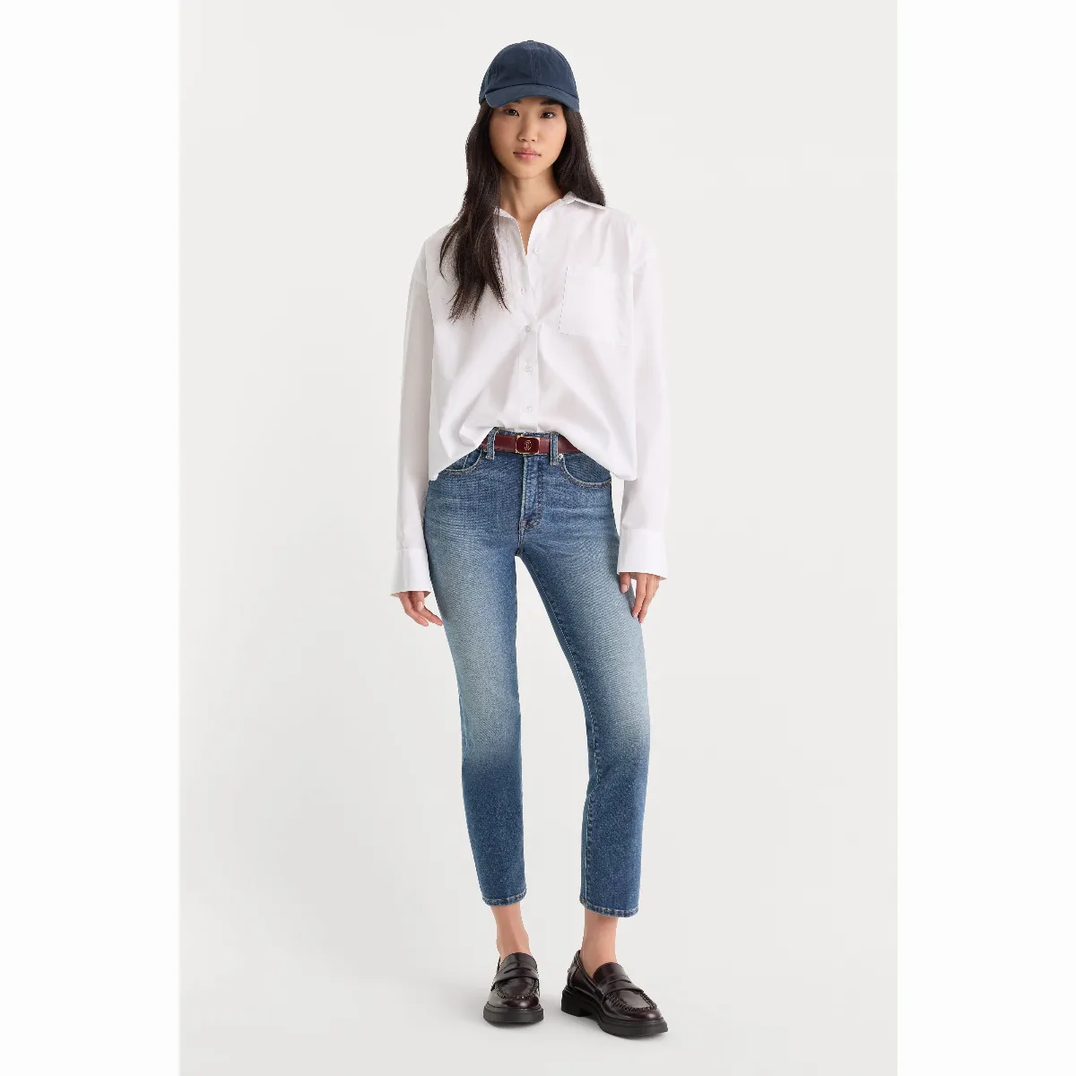 Good Legs Straight Jeans - Extra Stretch, Flat Tummy Tech, Gap-Proof Waistband by GOOD AMERICAN