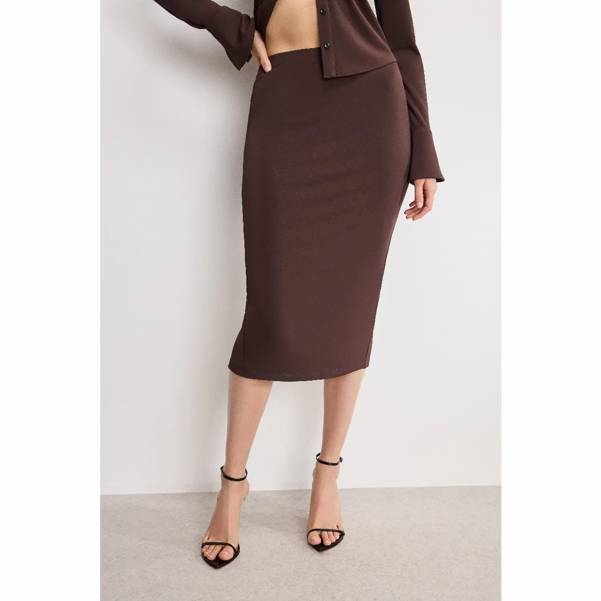Matte Jersey Midi Pencil Skirt by Khloé Kardashian by GOOD AMERICAN