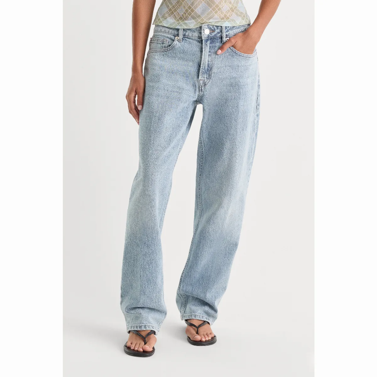 Good 90s Jeans by Khloé Kardashian by GOOD AMERICAN