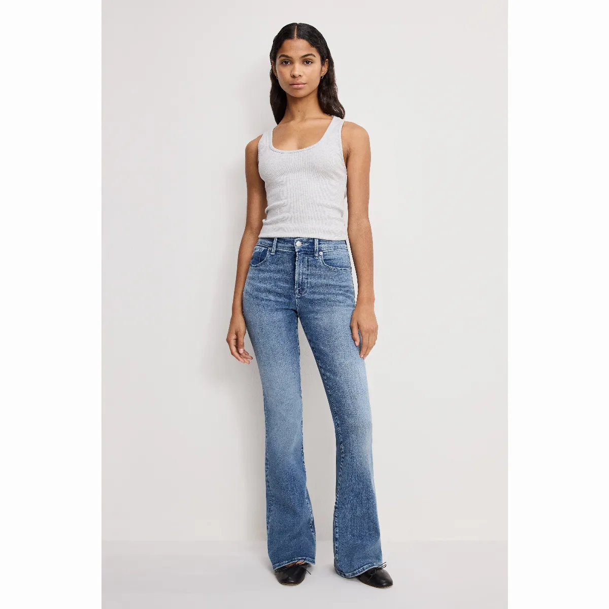 Good Legs Flare Jeans Extra Stretch, Flat Tummy Tech, Gap-Proof Waistband