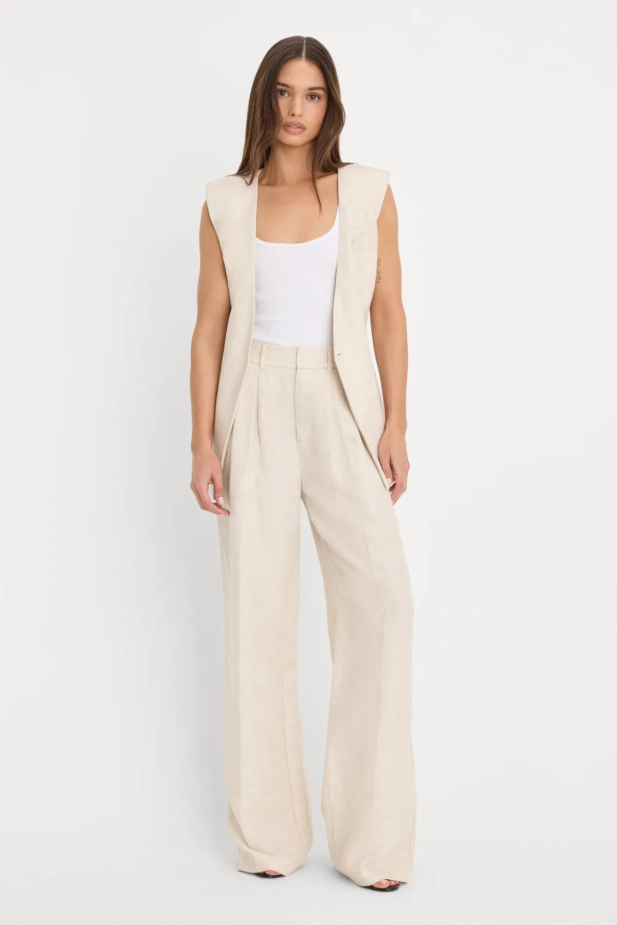 The Relaxed Linen Trouser by Khlo Kardashian by GOOD AMERICAN