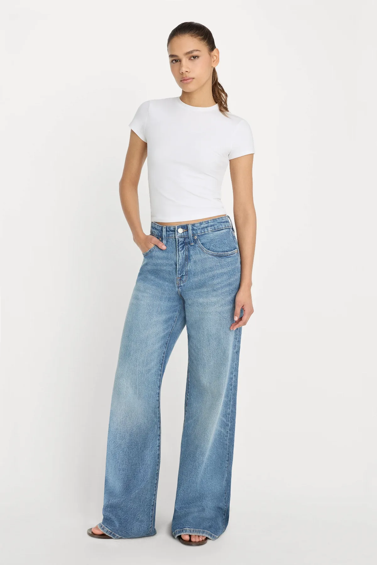 Good Ease Relaxed Jeans by Khloé Kardashian
