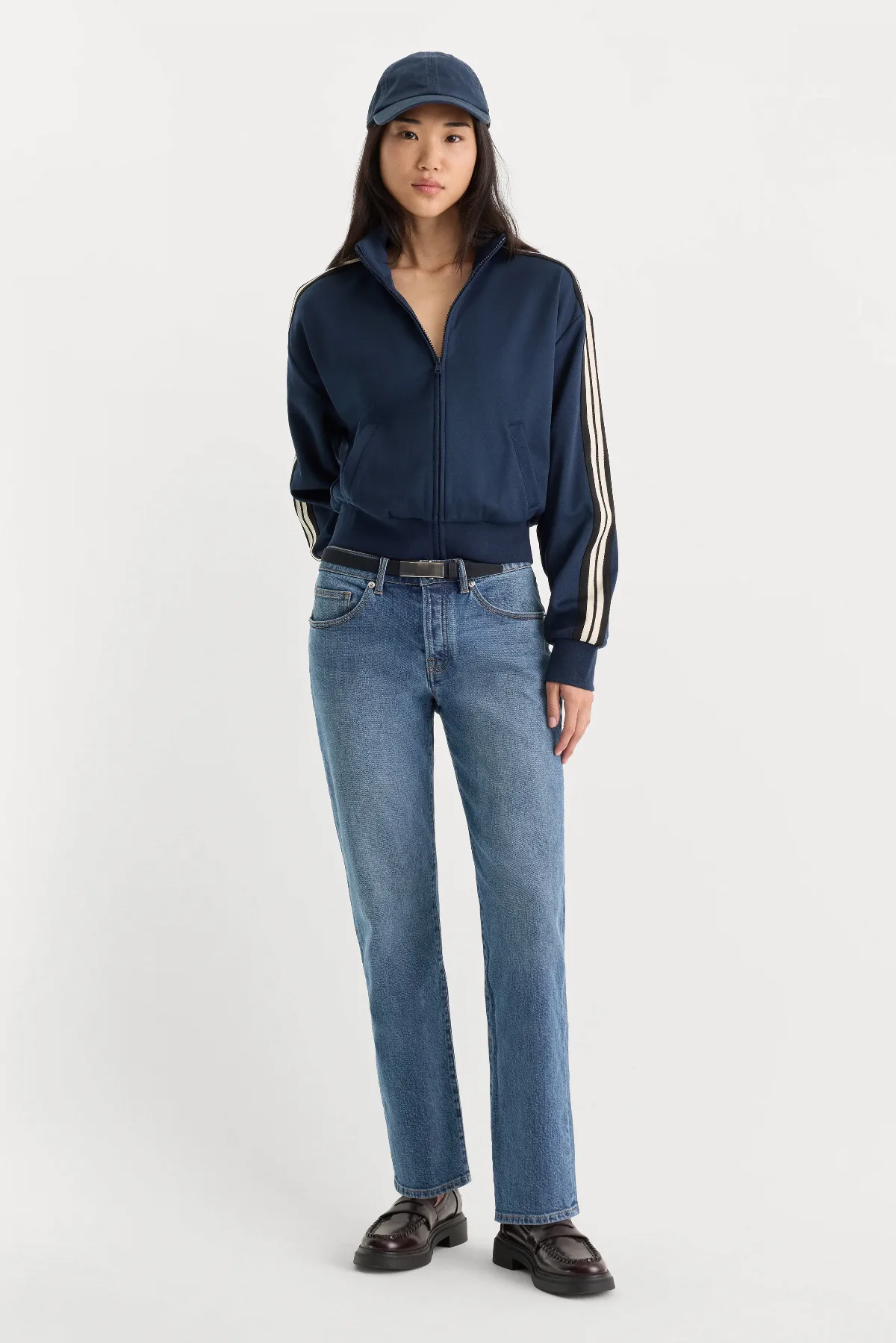 Vintage Straight Jeans by Khloé Kardashian by GOOD AMERICAN