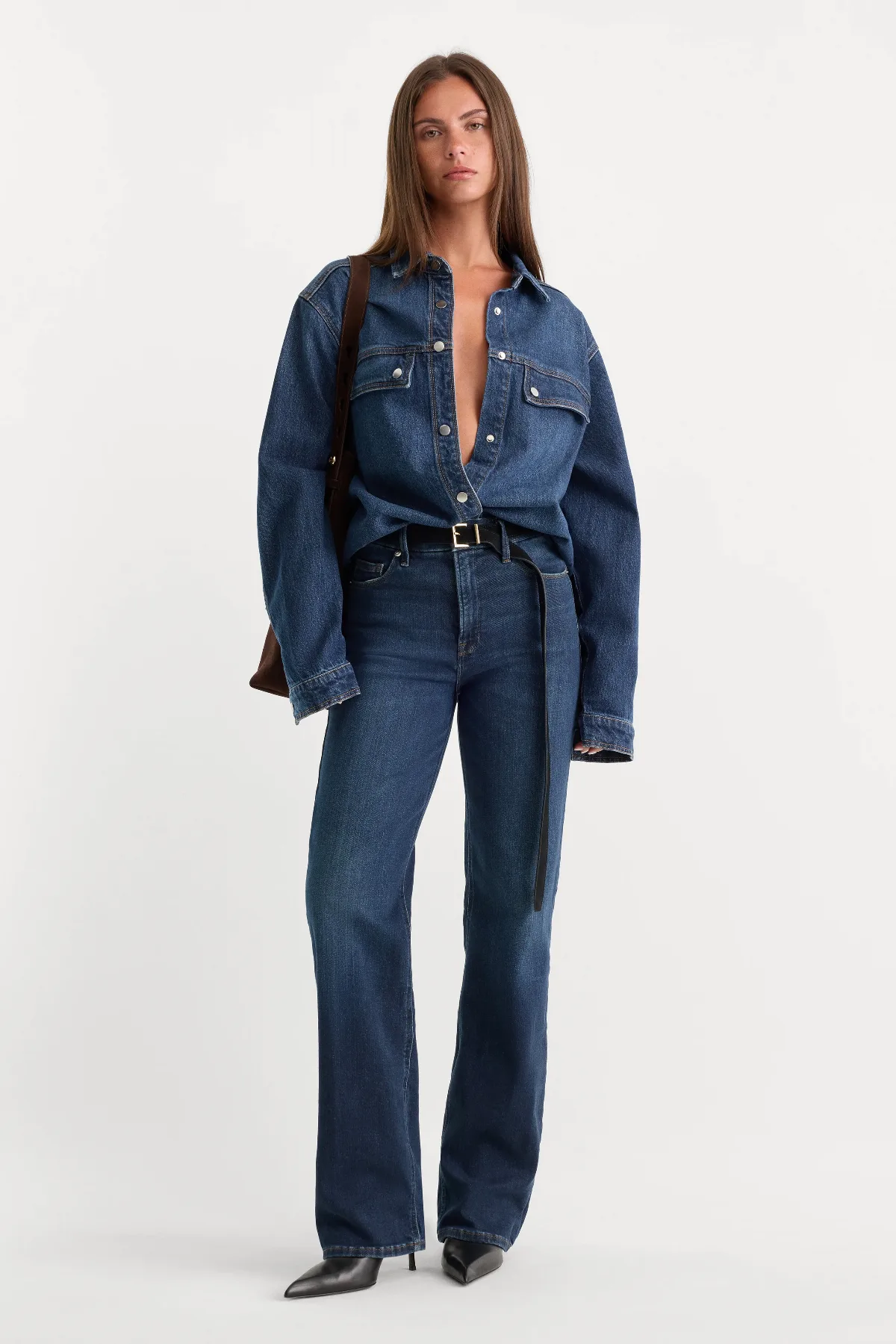 Soft Tech Good True Straight Jeans by Khloé Kardashian by GOOD AMERICAN