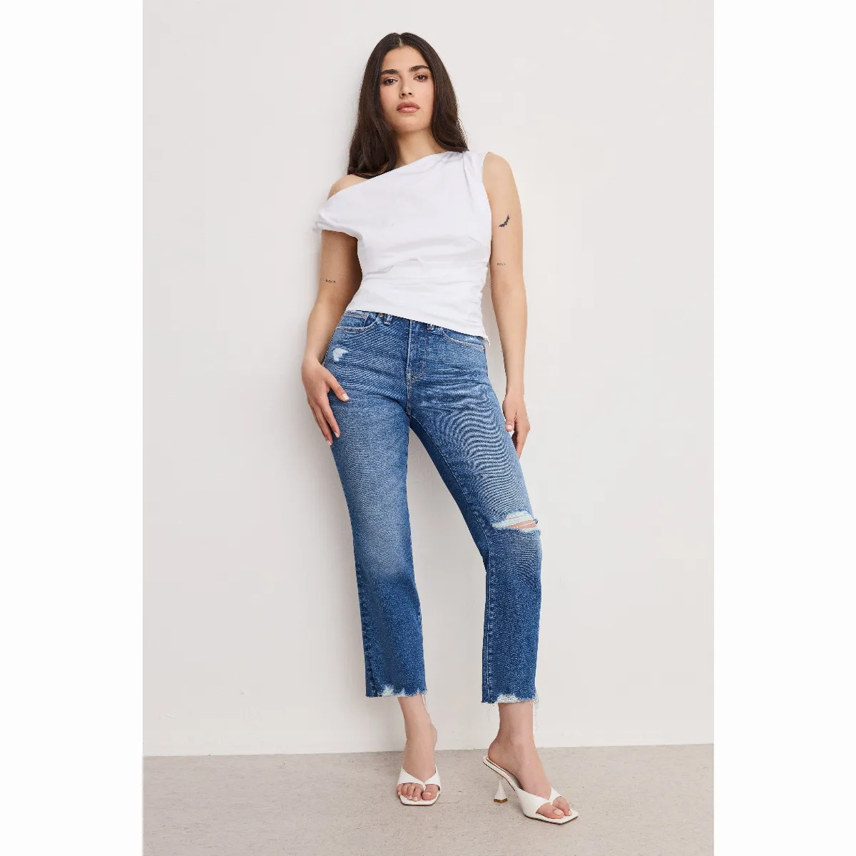 Good Petite Straight Jeans by GOOD AMERICAN