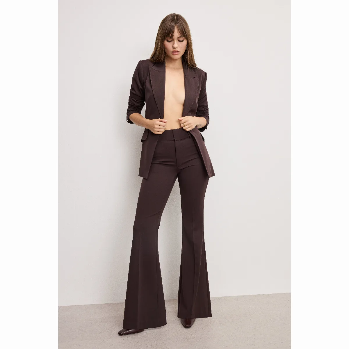 Essential Suiting Flare Trousers by Khloé Kardashian by GOOD AMERICAN