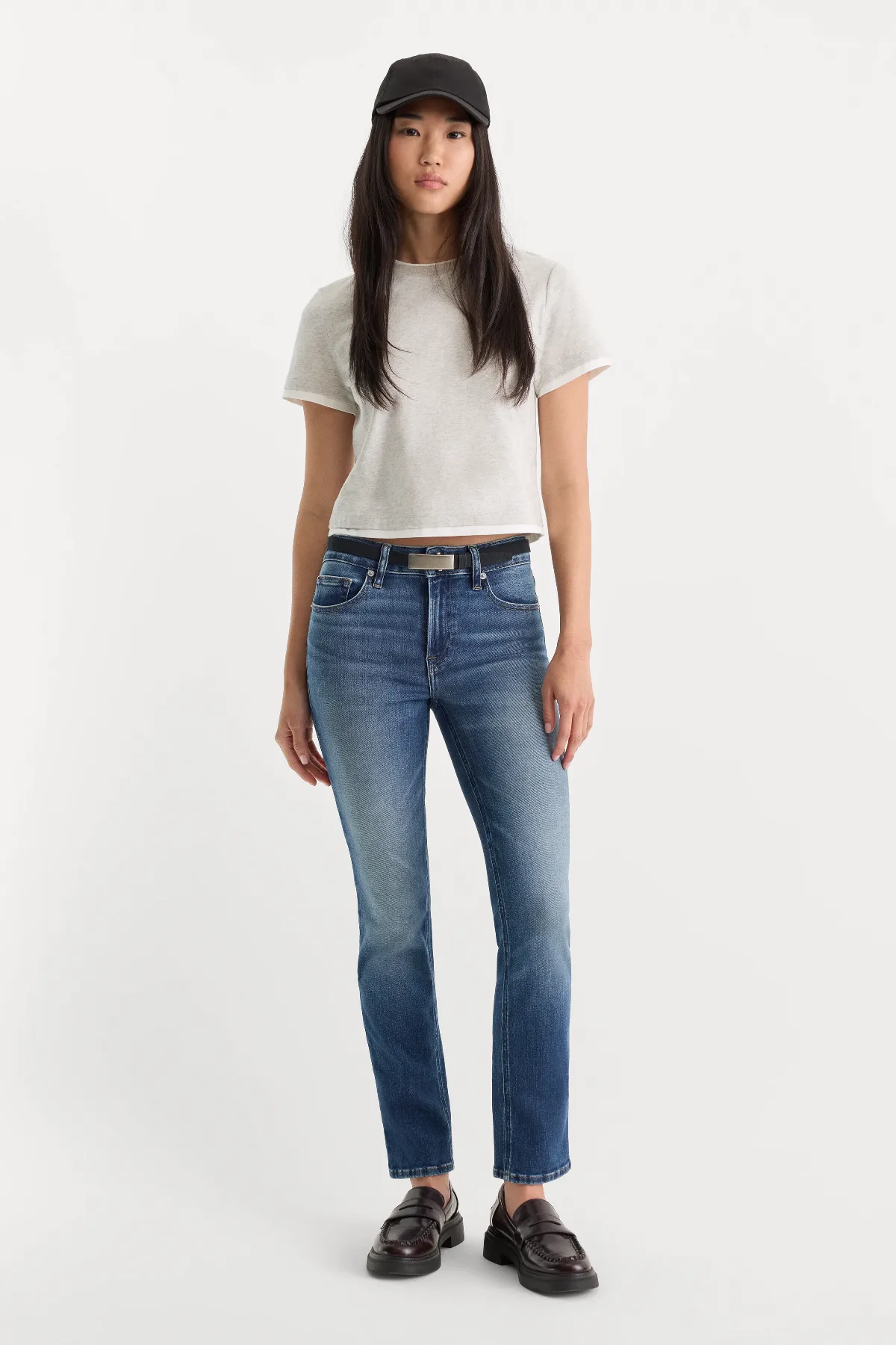Mid Rise Cigarette Jeans by Khloé Kardashian by GOOD AMERICAN
