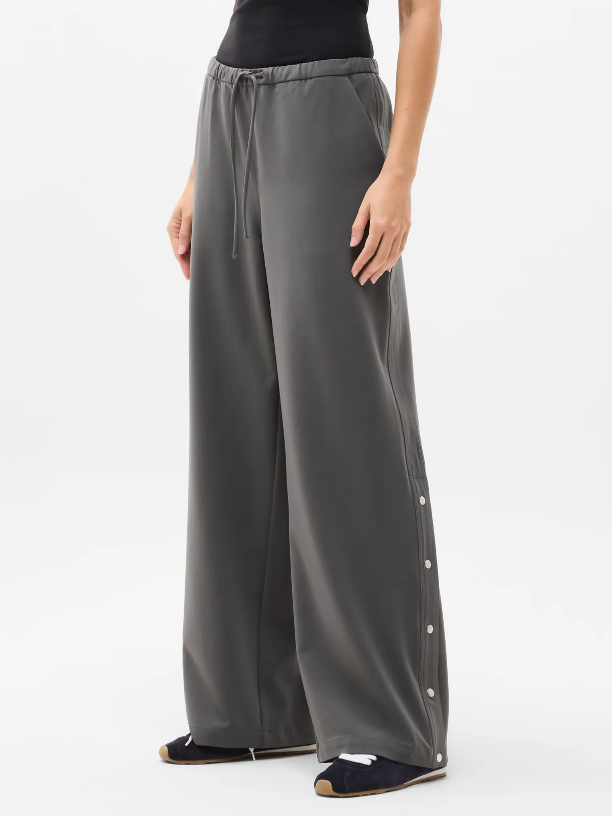 Mvp Mid Rise Snap Pant by Athleta