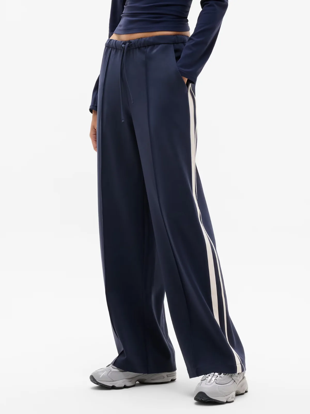 Mvp Mid Rise Side Stripe Pant