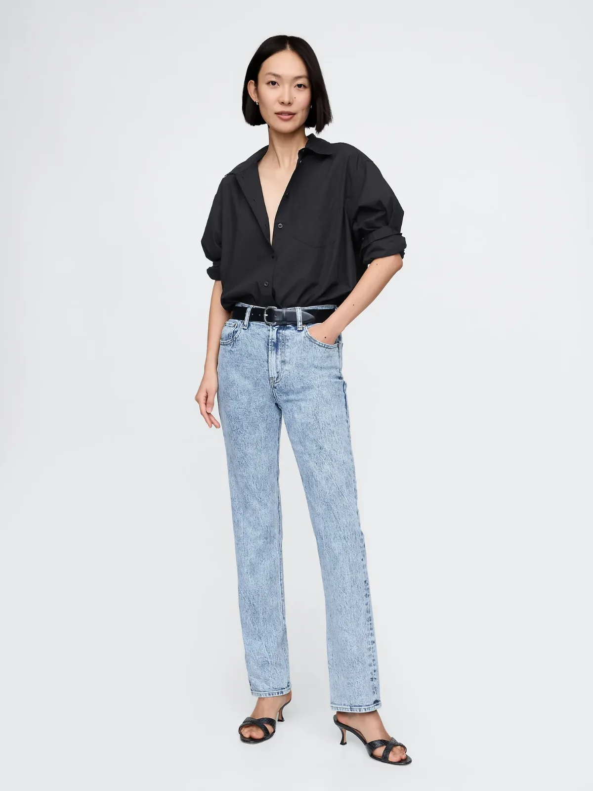 High Rise 90s Slim Straight Jeans by Gap