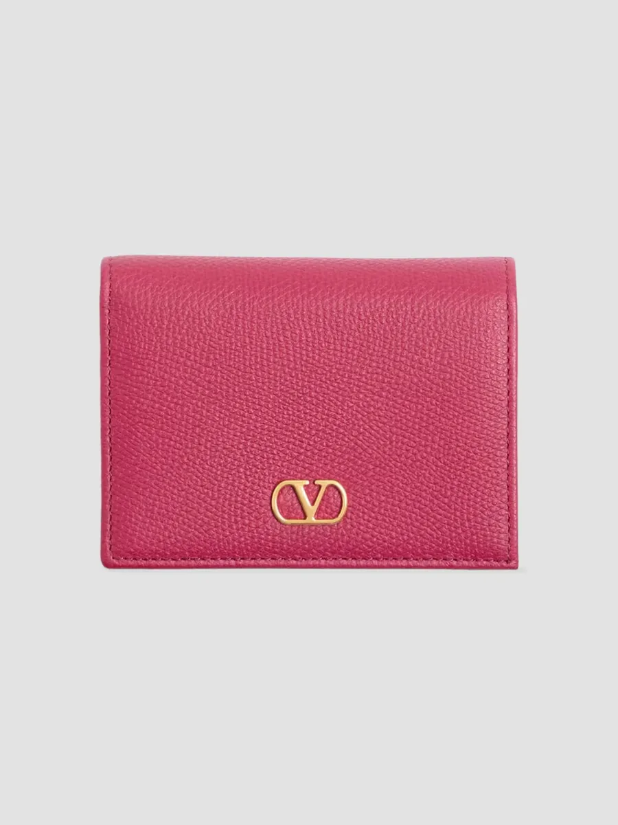 VLogo Signature Grainy Calfskin Wallet