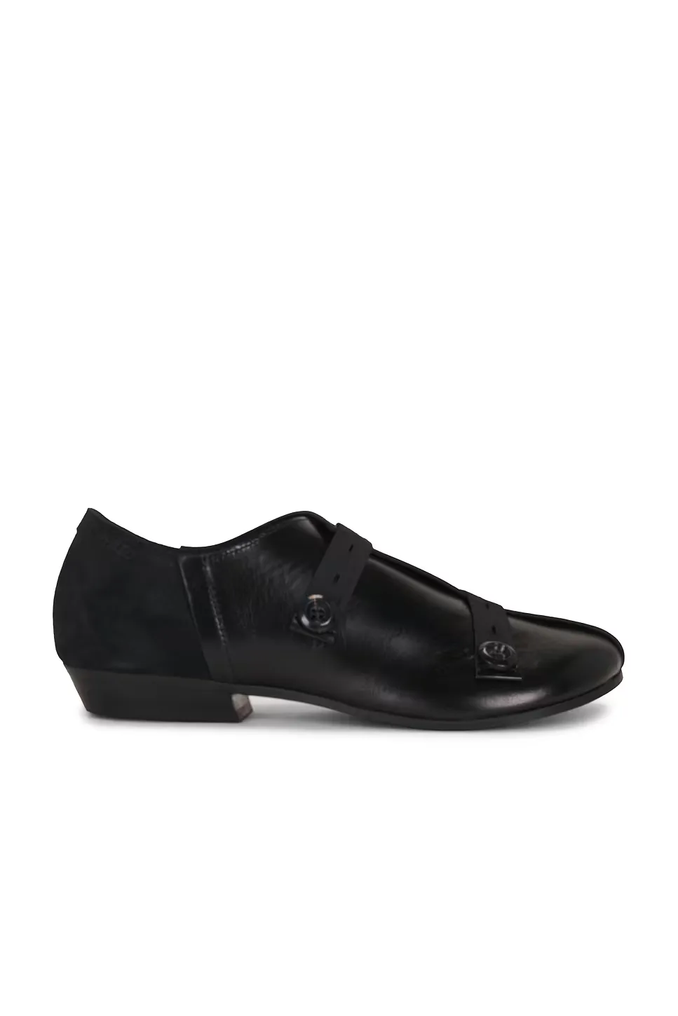 090 Button Clog by Phileo