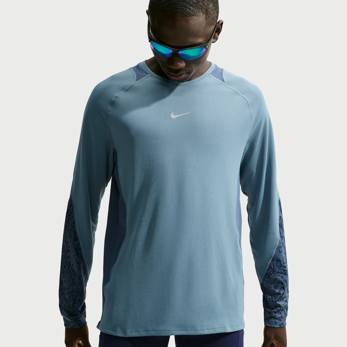 Stride Dri-FIT Winterized Long-Sleeve Running Top