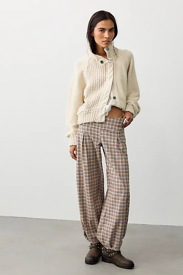 Lizzy Low-Rise Pleated Balloon Pants by Free People