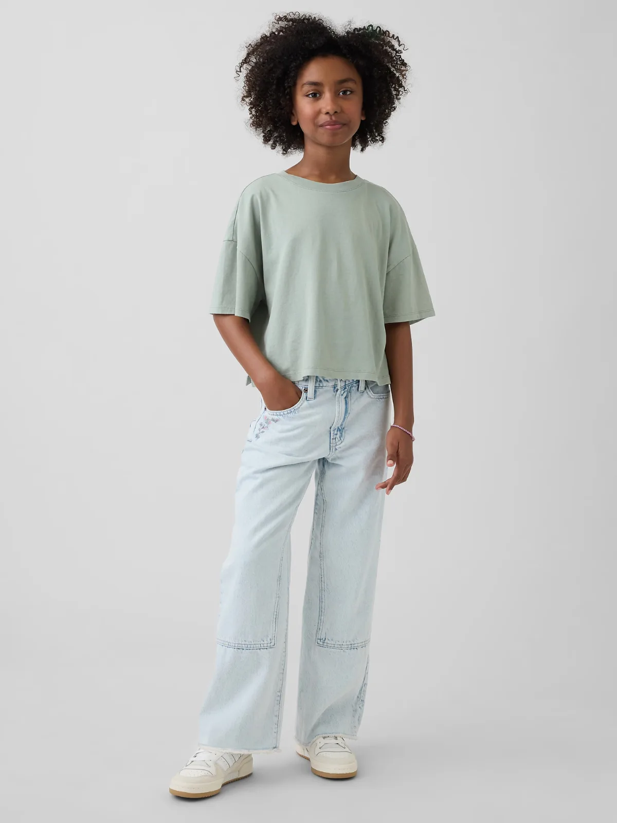Low Rise Stride Wide-Leg Jeans by Gap