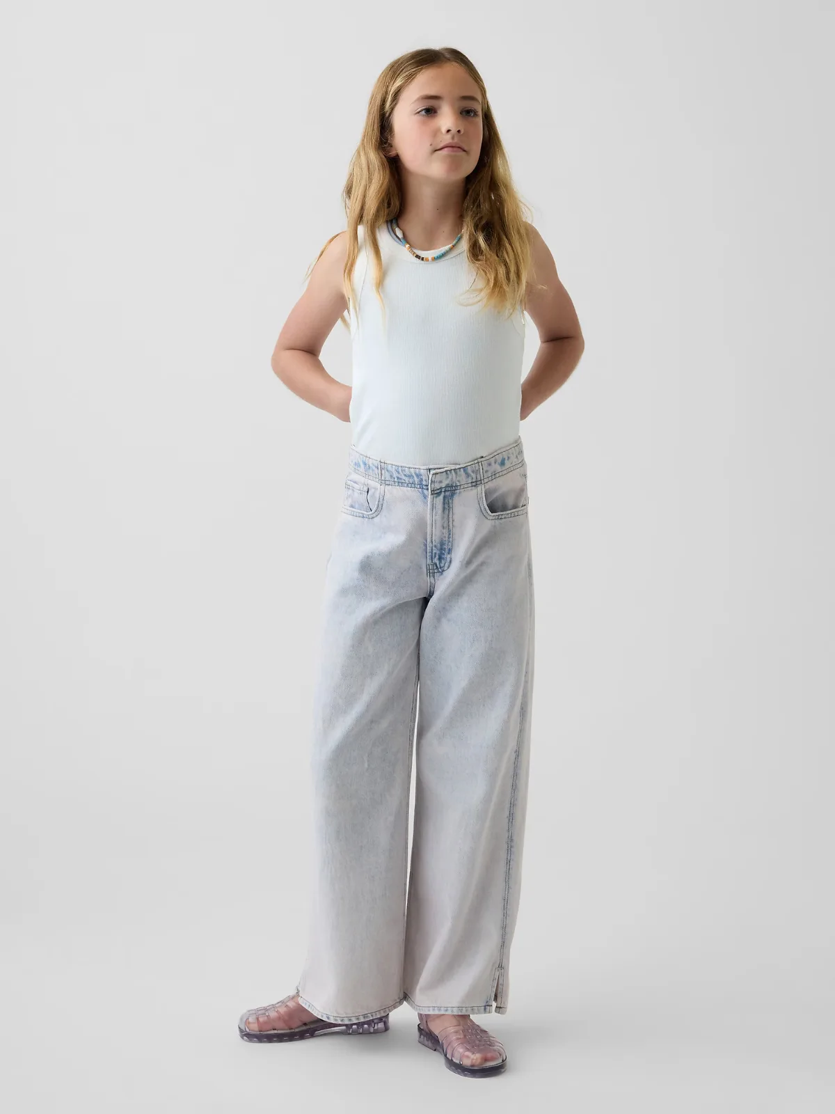 Low Rise Stride Wide-Leg Jeans by Gap