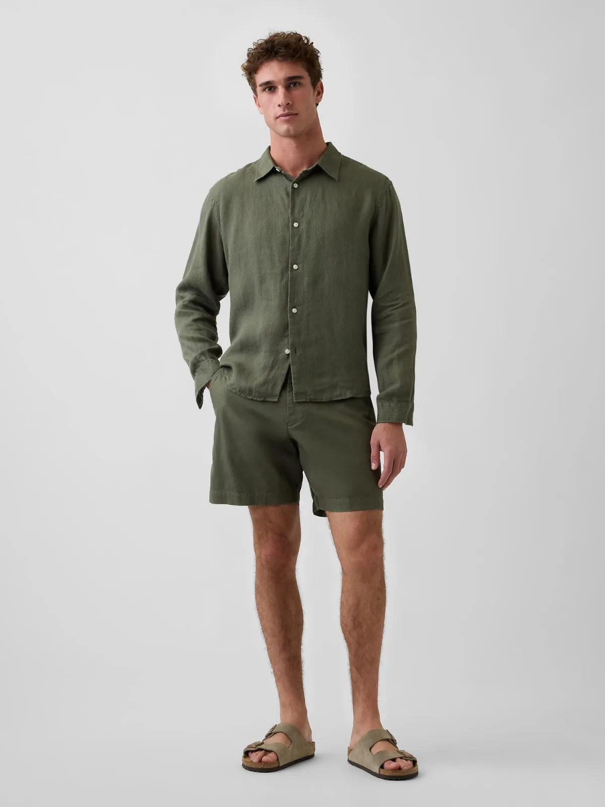 7.5 Linen-Cotton Shorts by Gap