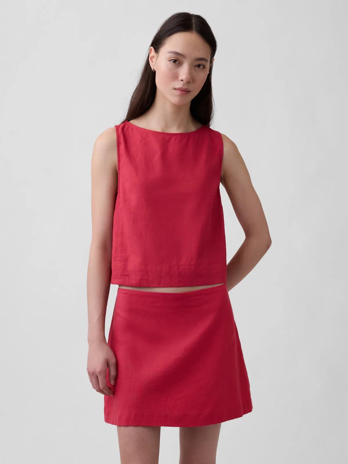 Linen-Blend Crop Shell Tank Top by Gap